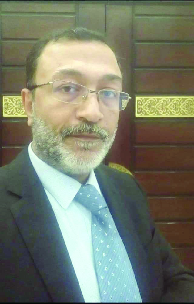 الدكتور طارق مقلد الباحث والخبير التربوي أن الدروس الخصوصية