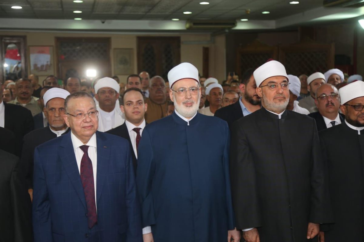 بالقرآن الكريم والسلام الوطني.. بدء احتفالية نقابة الأشراف بالمولد النبوي الشريف