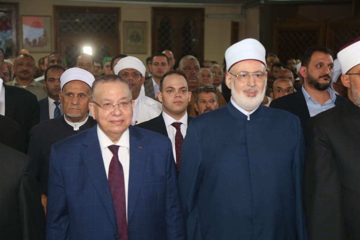 بالقرآن الكريم والسلام الوطني.. بدء احتفالية نقابة الأشراف بالمولد النبوي الشريف