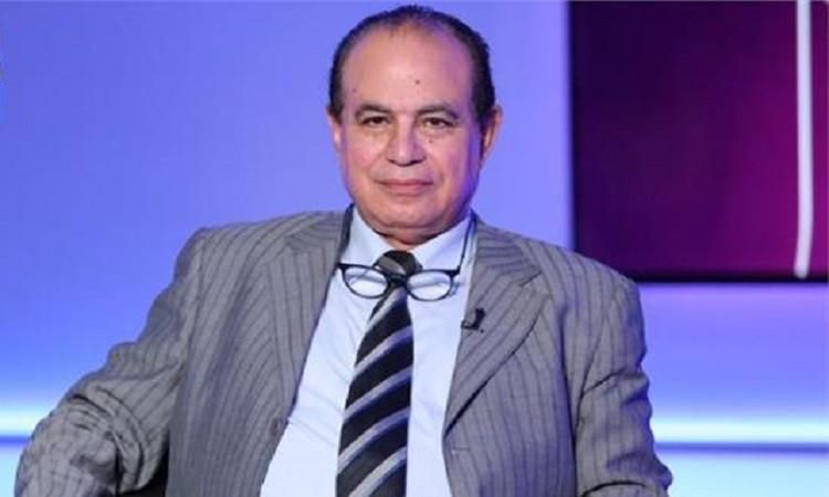 الدكتور احمد مجاهد 