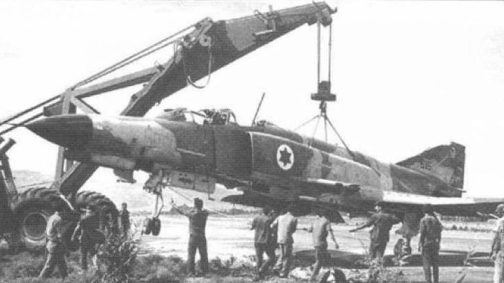 طائرة إسرائيلية أسقطتها السواعد المصرية في 1973