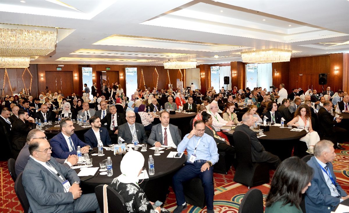 جانب من الحضور