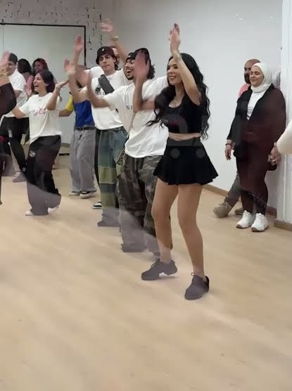 مدرسة دينا للرقص