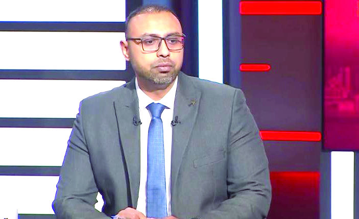 الدكتور على الإدريسى، أستاذ الاقتصاد الدولى 