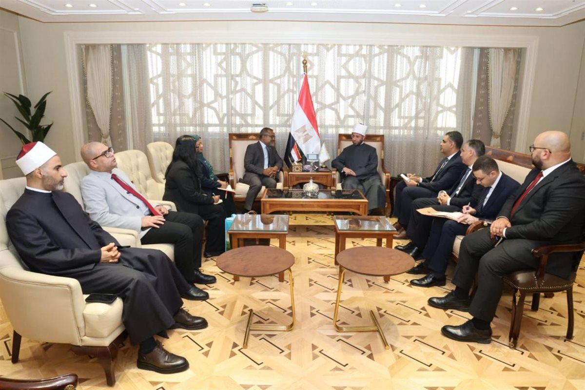 وزير الأوقاف يستقبل وزير خارجية المالديف لبحث تعزيز التعاون الدعوي والتدريبي