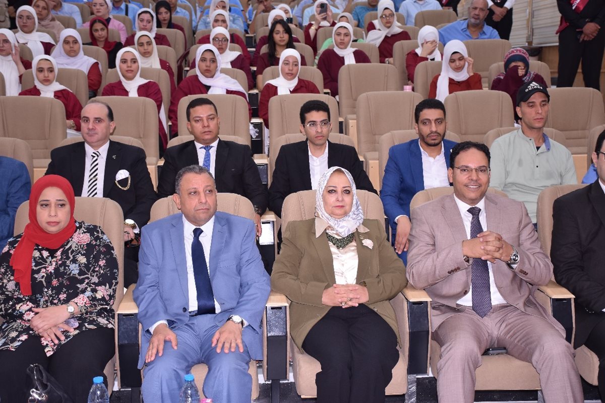 جانب من الحضور