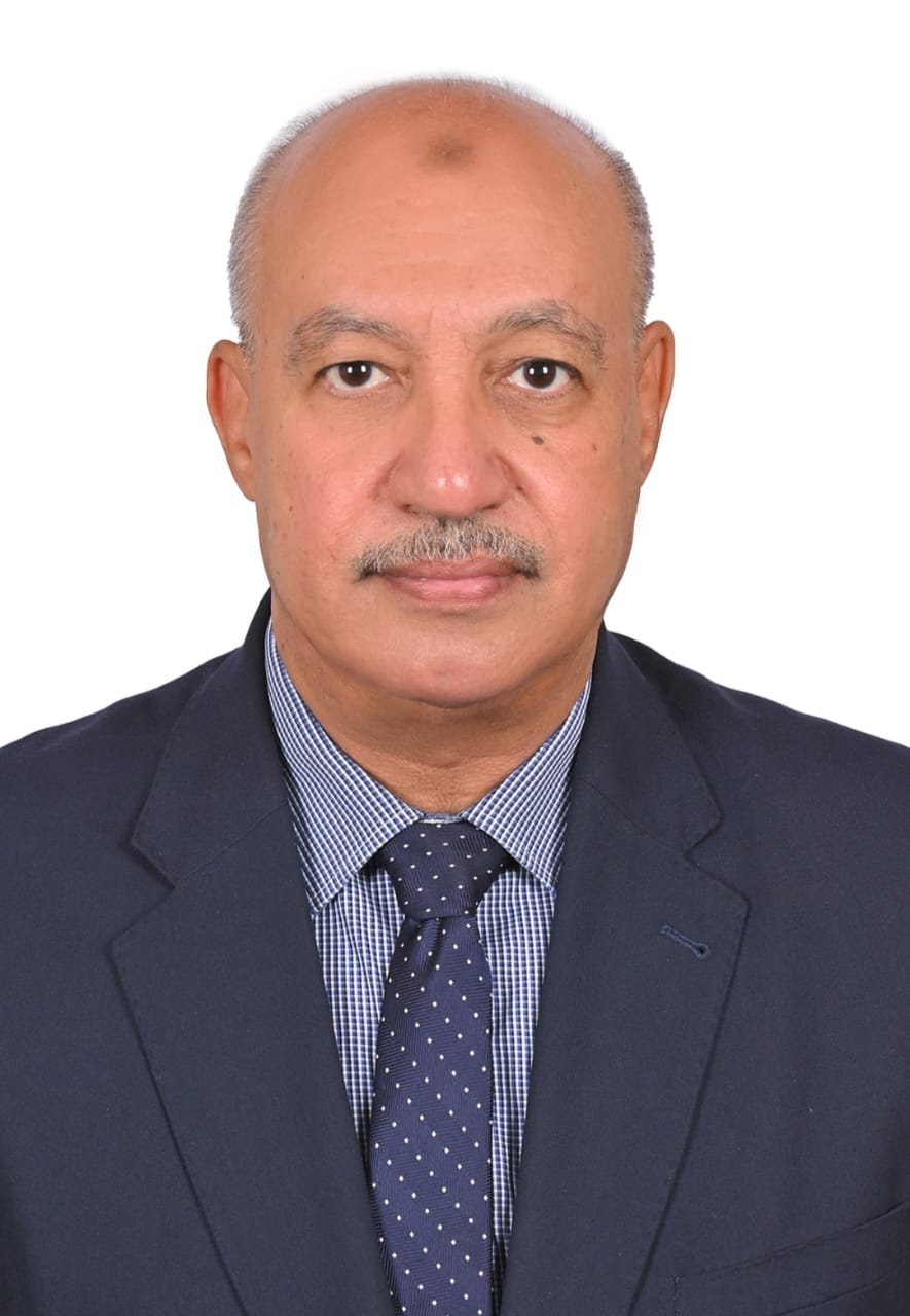 الدكتور أسامة طلعت