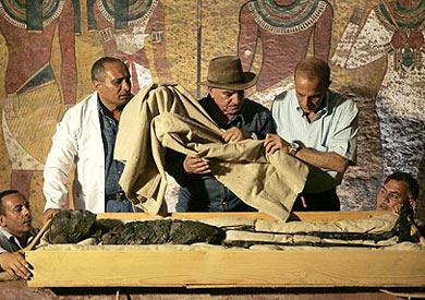 عالم الآثار الدكتور زاهي حواس