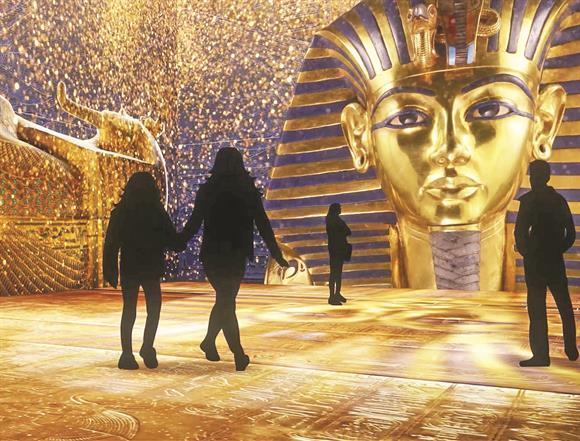 قاعة توت عنخ آمون