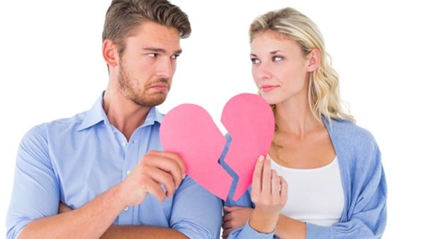 الألم العاطفي