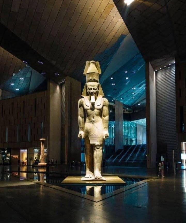 المتحف المصري الكبير