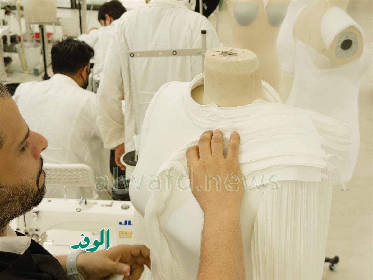 تصميم فستان آية السيسي