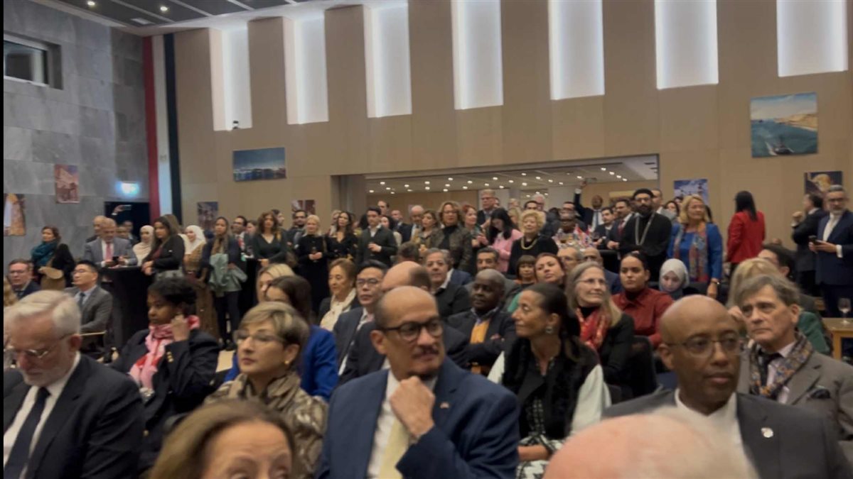 Messenger_creation_C9518356-4D7D-4440-8CA9-4603EE89267B