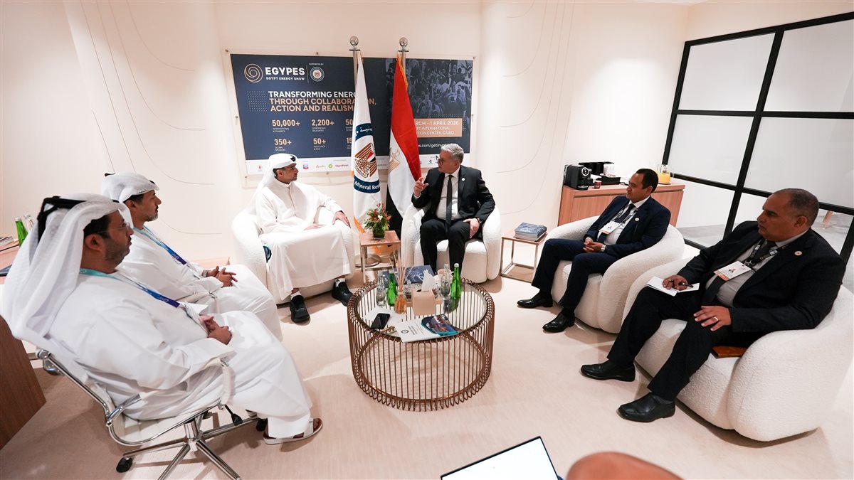 خلال المباحثات