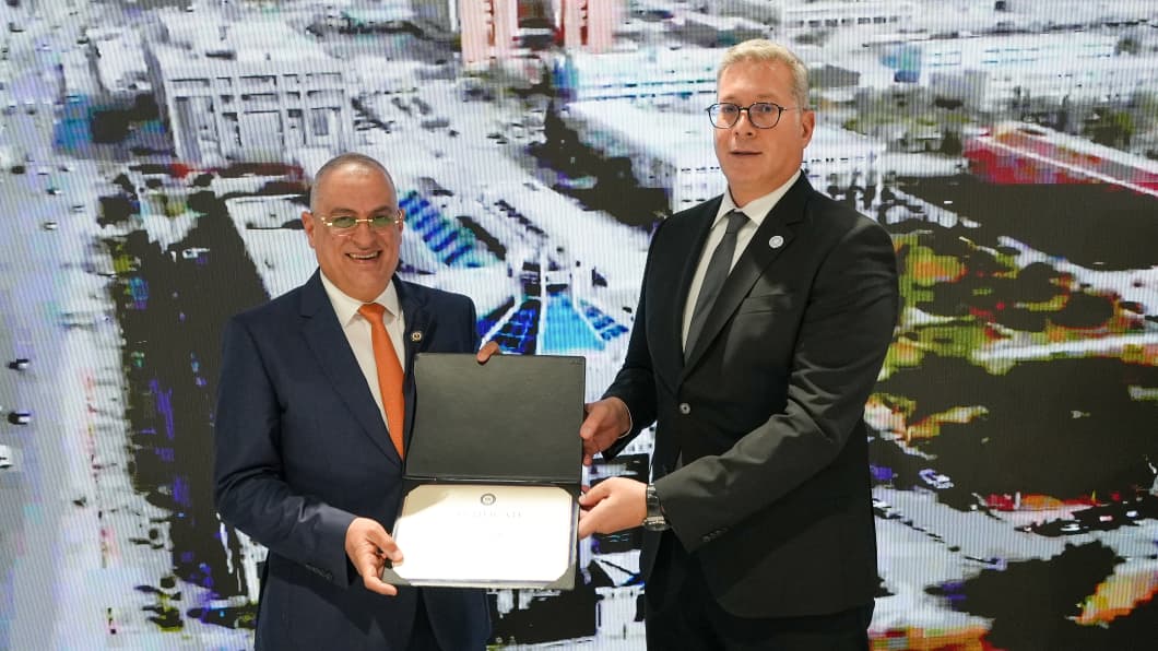 تكريم وائل لطفي