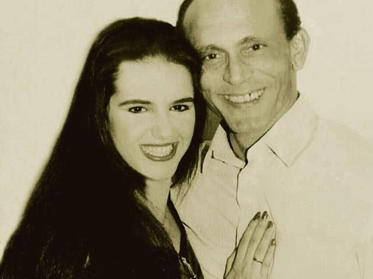 محمد صبحي ودنيا عبد العزيز 