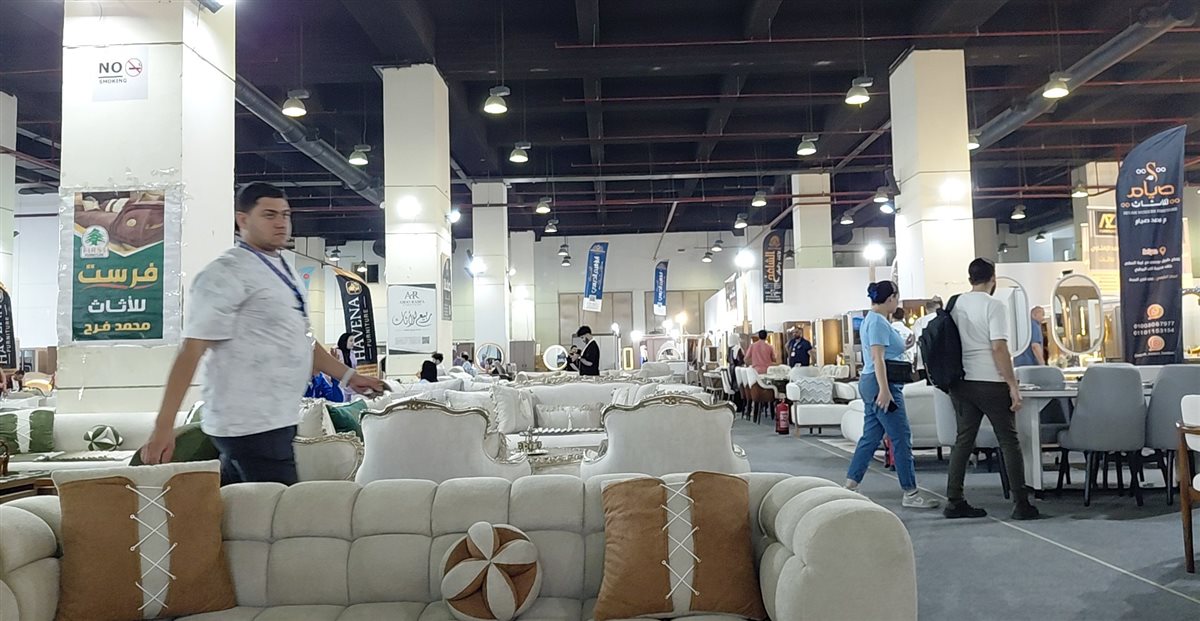 معرض دمياط للموبليا