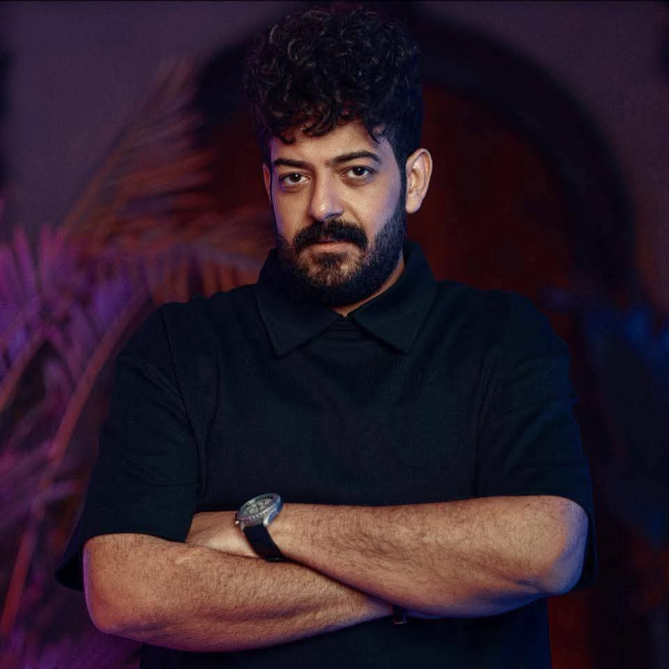 <strong>المطرب إسماعيل الليثي</strong>