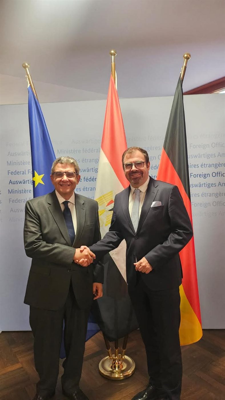 6007d29e-0f81-4ad6-9ddb-59092eabad62