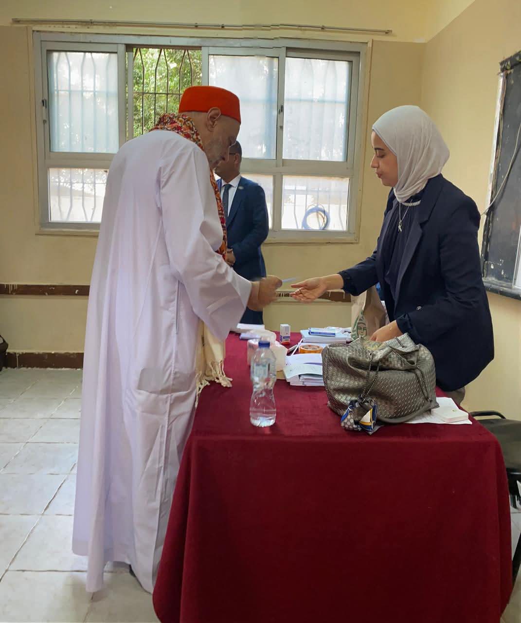 الدكتور علي جمعة يدلي بصوته في انتخابات مجلس النواب