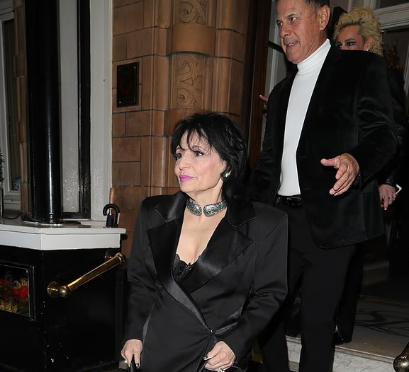 والدا أريانا جراندي