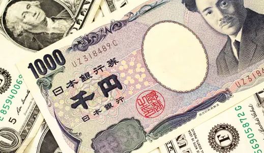 انخفاض الين الياباني إلى أدنى مستوياته منذ فبراير