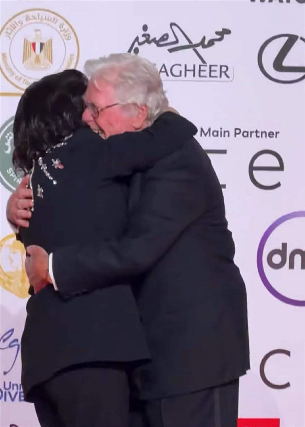 أسعاد يونس وحسين فهمي