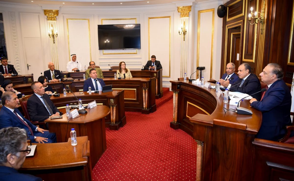 c51b50fd-85a1-4828-9feb-8162b3f4a369