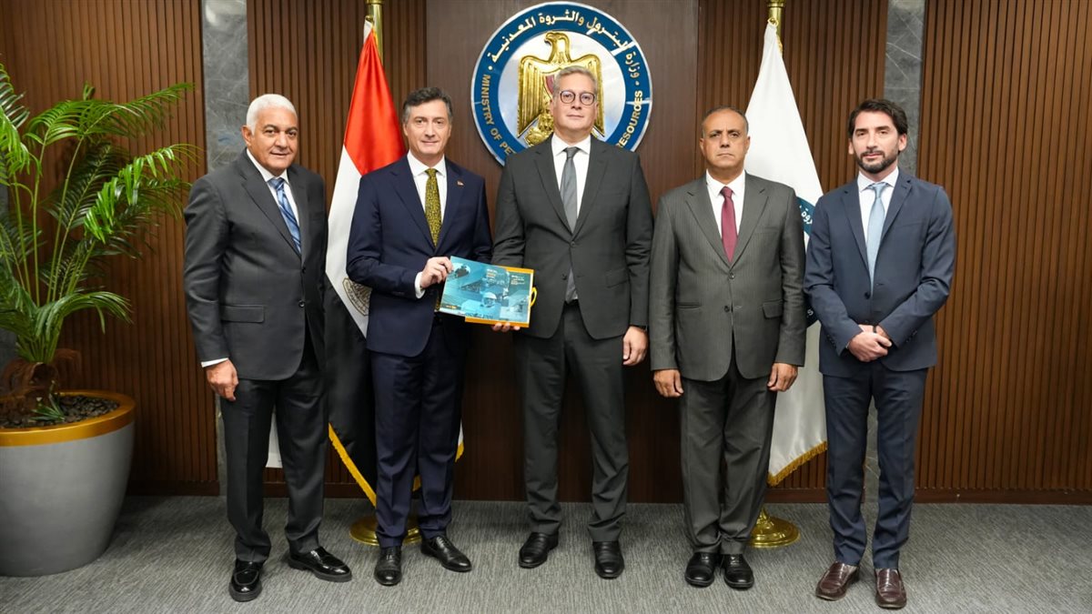 المهندس كريم بدوي وزير البترول والثروة المعدنية