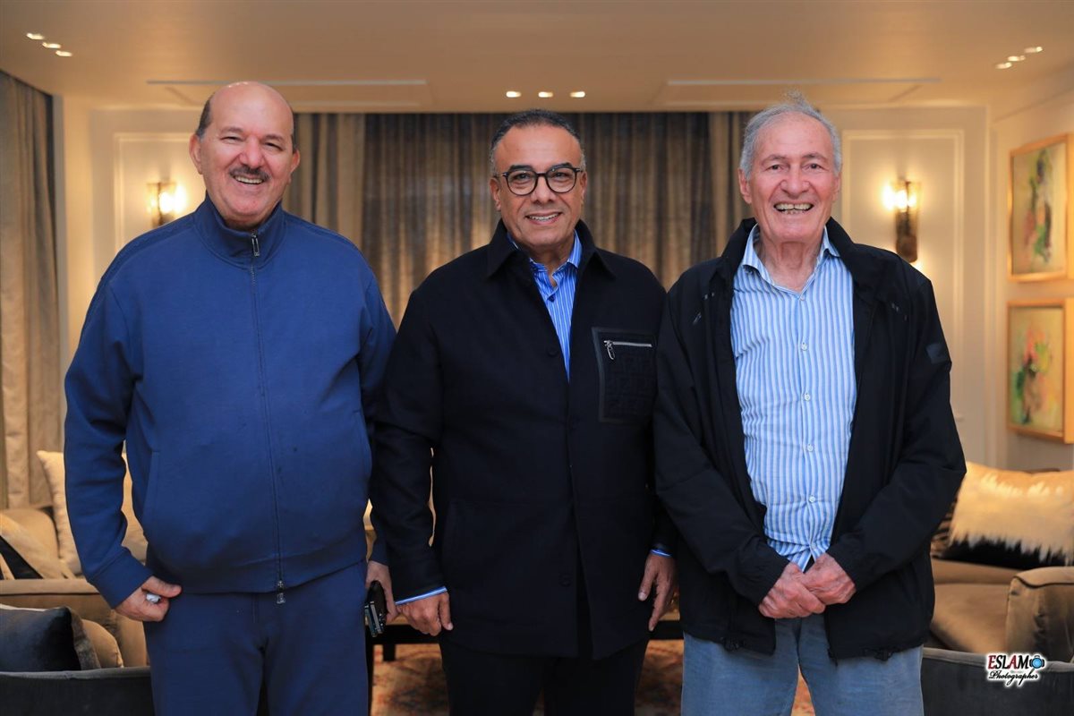 D9F33340-528A-42CA-8488-BA85999DCBE6