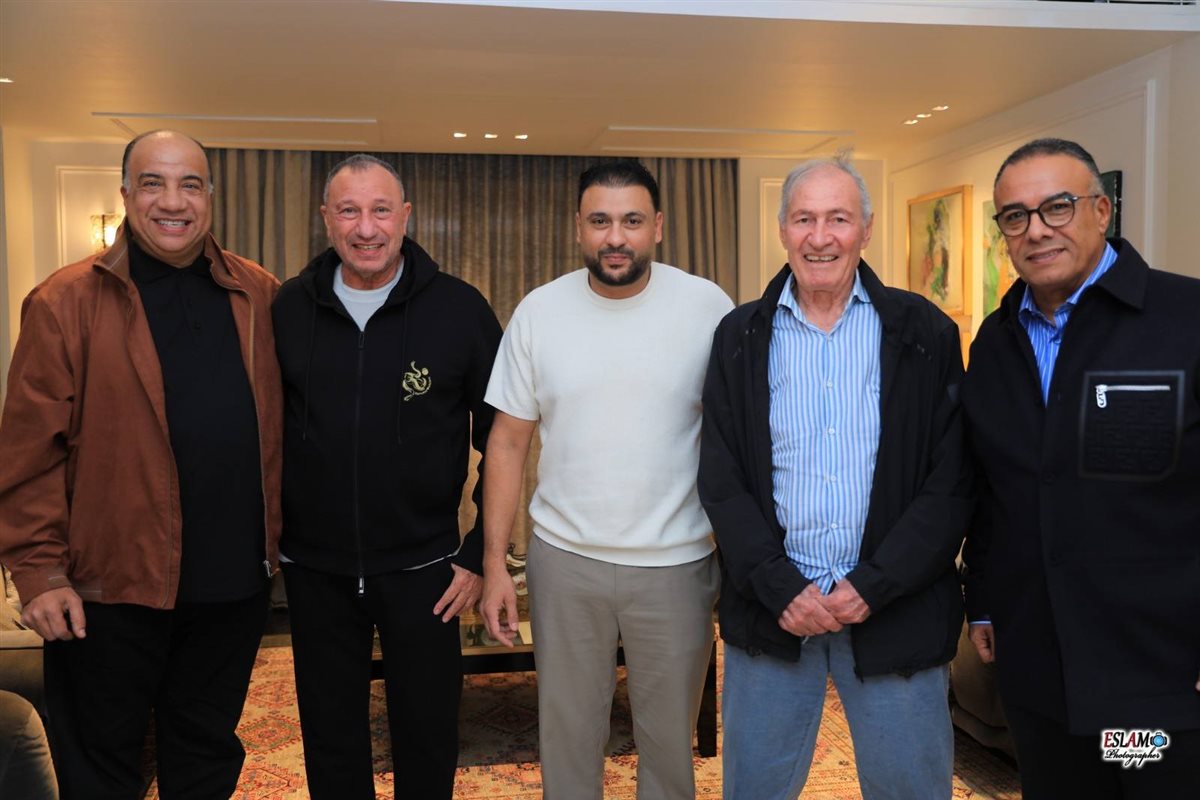 09A7E25D-60FF-4CBA-9157-E973ED553A0E