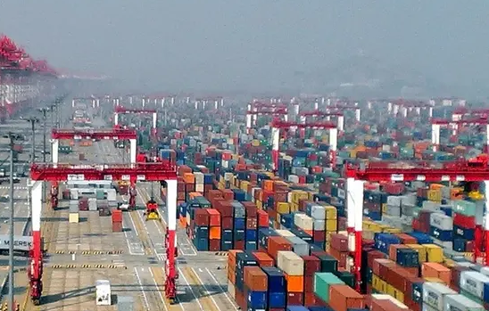 الصين تتفوق على أمريكا كأكبر شريك تجاري لألمانيا