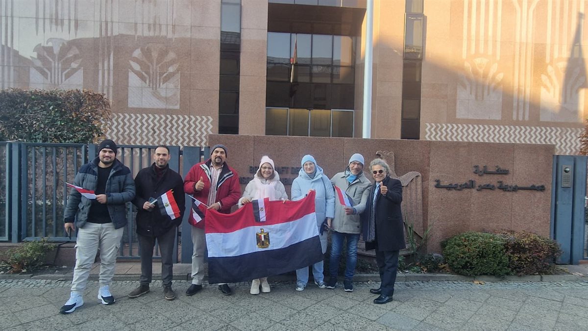 c04f21fd-02a5-44e7-b569-daaf6cdfa8a6