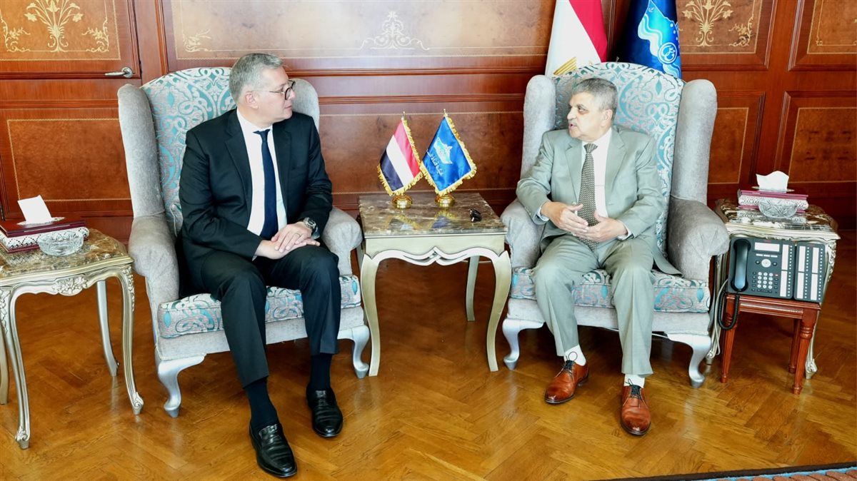 توقيع مذكرة تفاهم للتعاون المشترك بين  وزارة البترول وهيئة قناة السويس