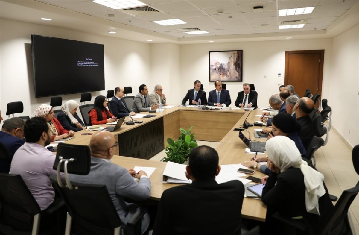 الصحة تعقد اجتماعا للجنة إعداد البعثة الطبية لحج 2026