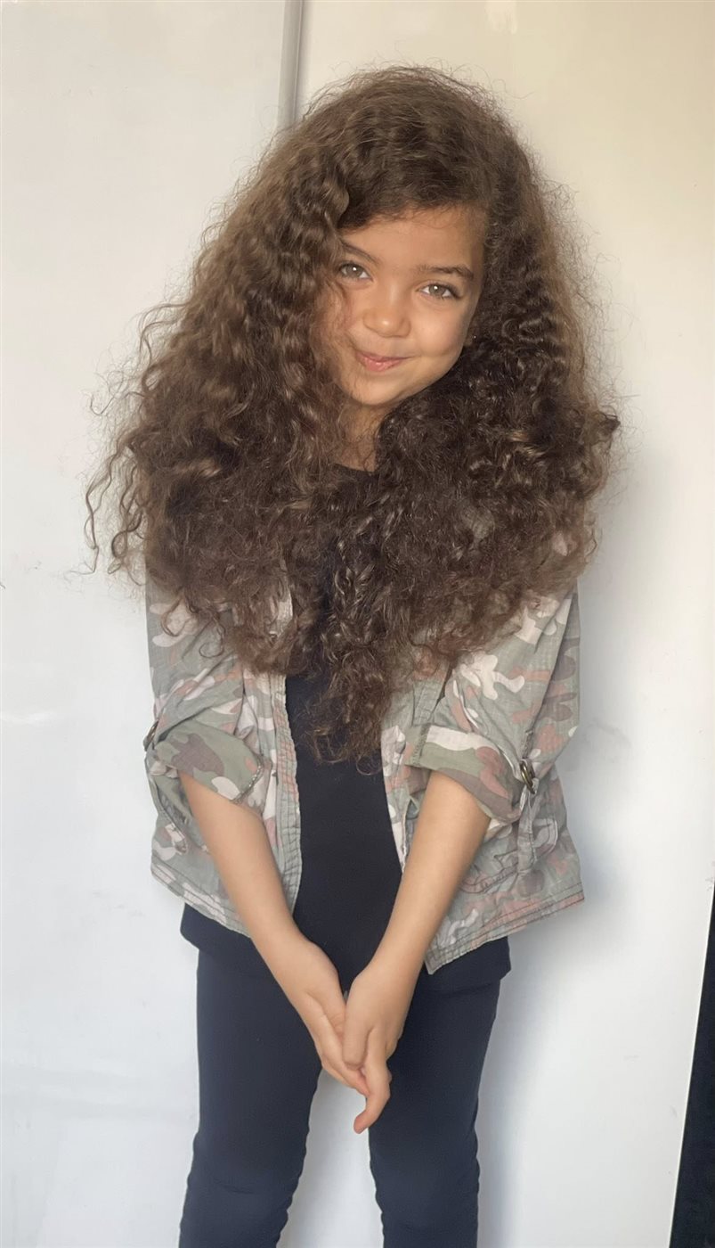 الطفلة أيسل 