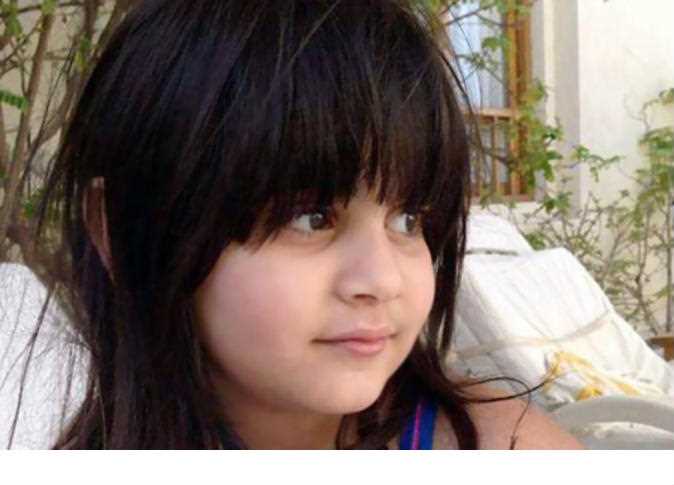 الطفلة زينة