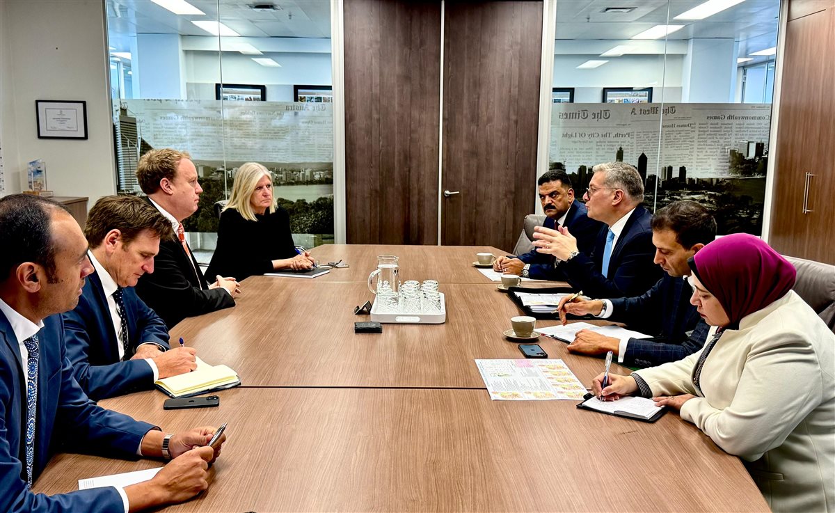 جلسة مباحثات مع وزير المناجم والبترول بغرب أستراليا