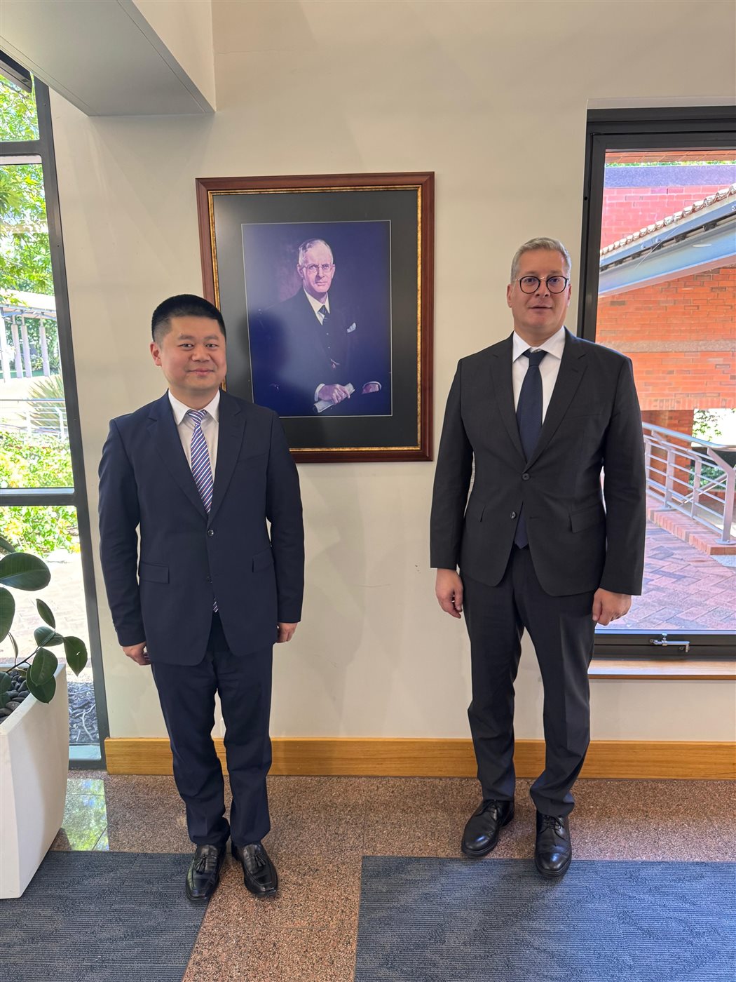 وزير البترول يشهد توقيع خطاب نوايا مع جامعة كيرتن الأسترالية لتطوير قدرات الكوادر التعدينية في مصر