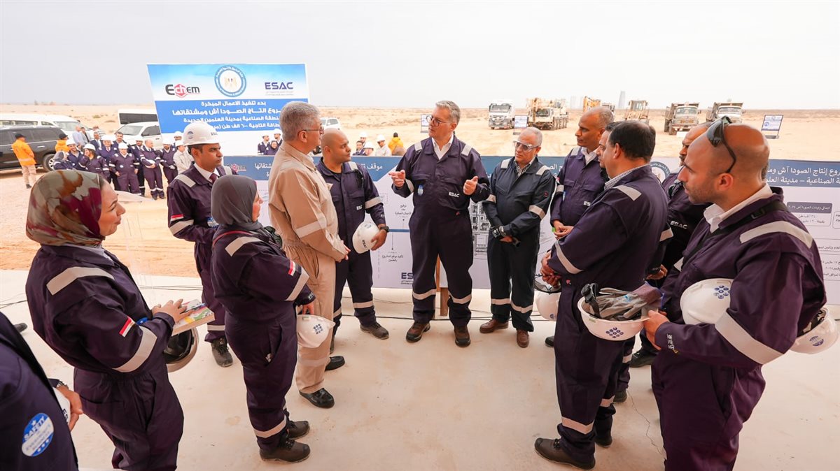 وزير البترول يشهد الأعمال المبكرة لبدء تنفيذ مشروع الصودا آش 