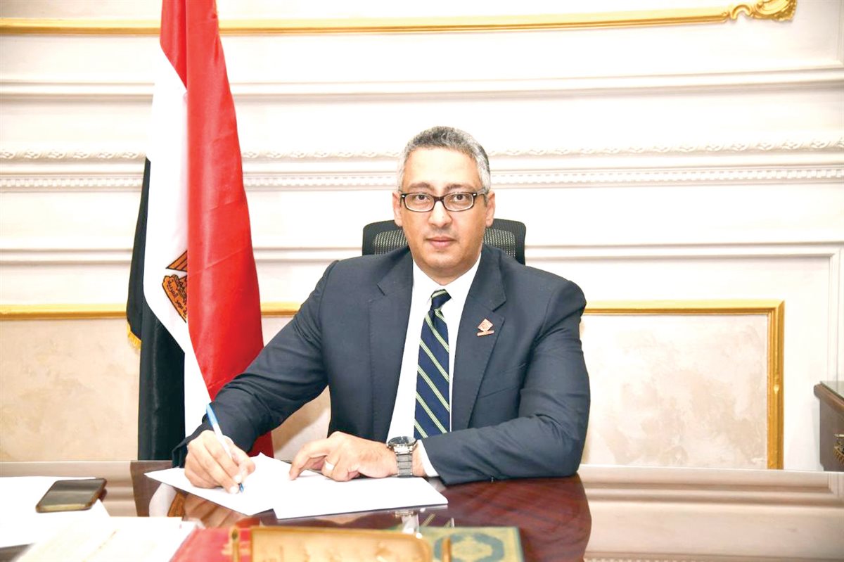 الدكتور محمد لطفى الساعى