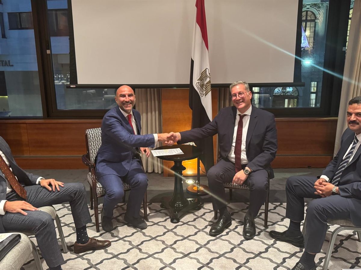 وزير البترول يبحث مع مؤسسات مالية عالمية آليات التمويل لمشروعات التعدين