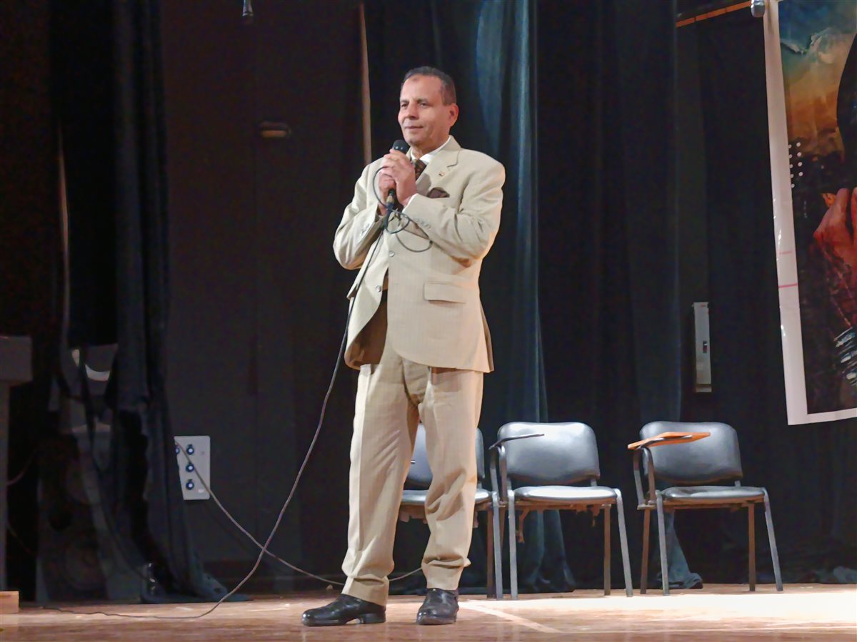 الدكتور شعيب خلف