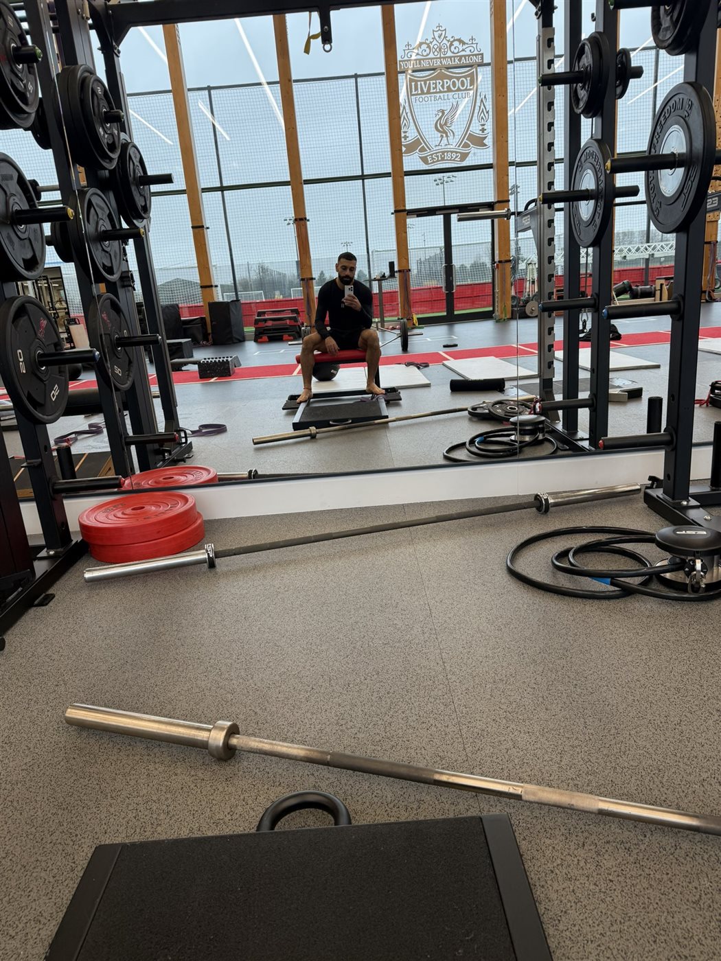 صورة محمد صلاح في الجيم بعد استبعاده من مباراة إنتر ميلان