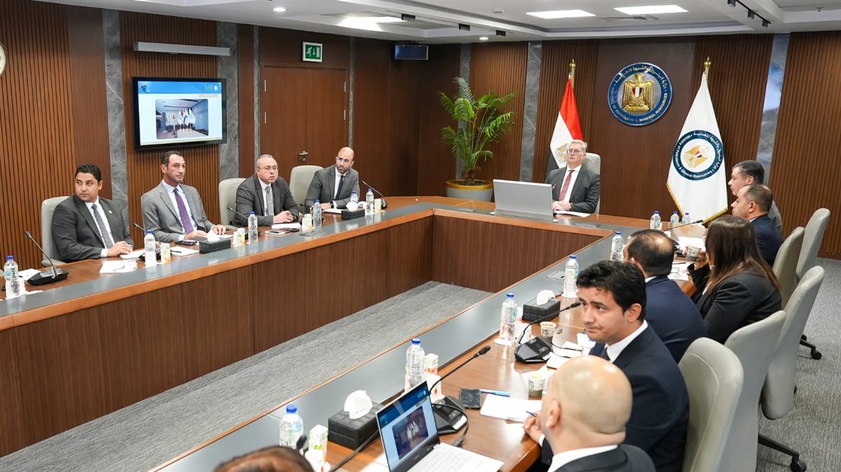 وزير البترول يستعرض فرص دخول كارجاس إلى الدول العربية والإفريقية