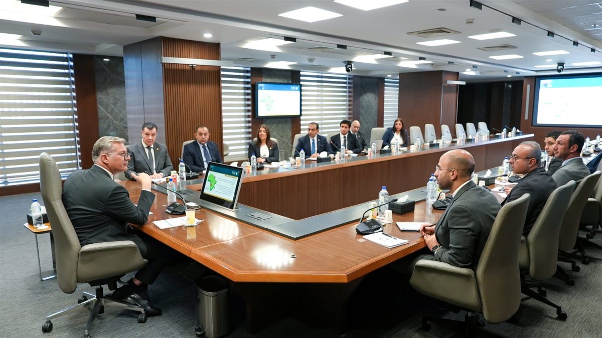 وزير البترول يستعرض فرص دخول كارجاس إلى الدول العربية والإفريقية