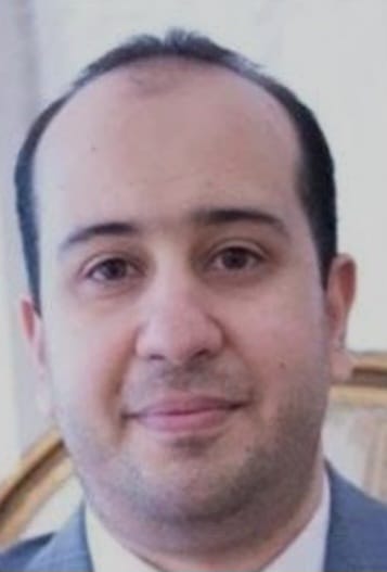 د يسن رجائي نائب رئيس هيئة الدواء