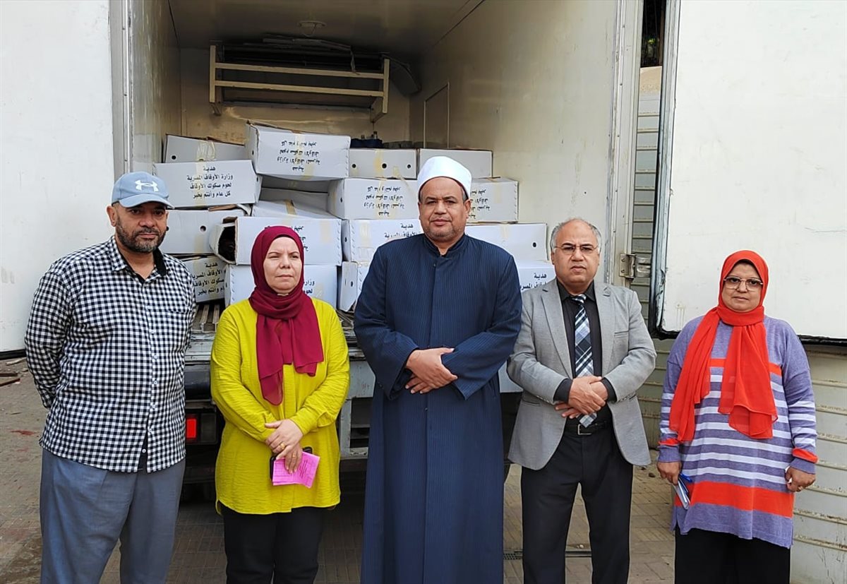 وزارة الأوقاف توزع طنين من لحوم صكوك الأضاحي على الأسر الأولى بالرعاية بالمحافظات