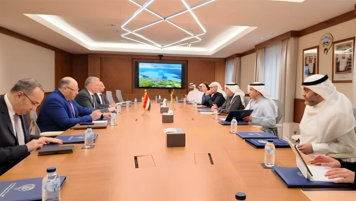 وزير البترول يناقش فرص الاستثمار المشترك مع وزيري الكهرباء والاستثمار الكويتيين