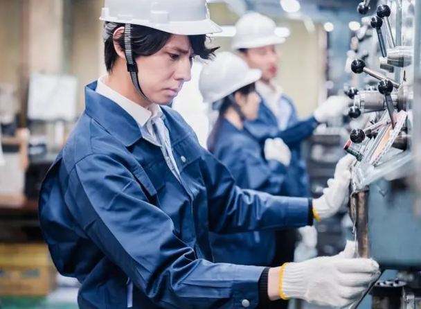 تباطؤ وتيرة نمو نشاط القطاع الخاص في اليابان خلال ديسمبر